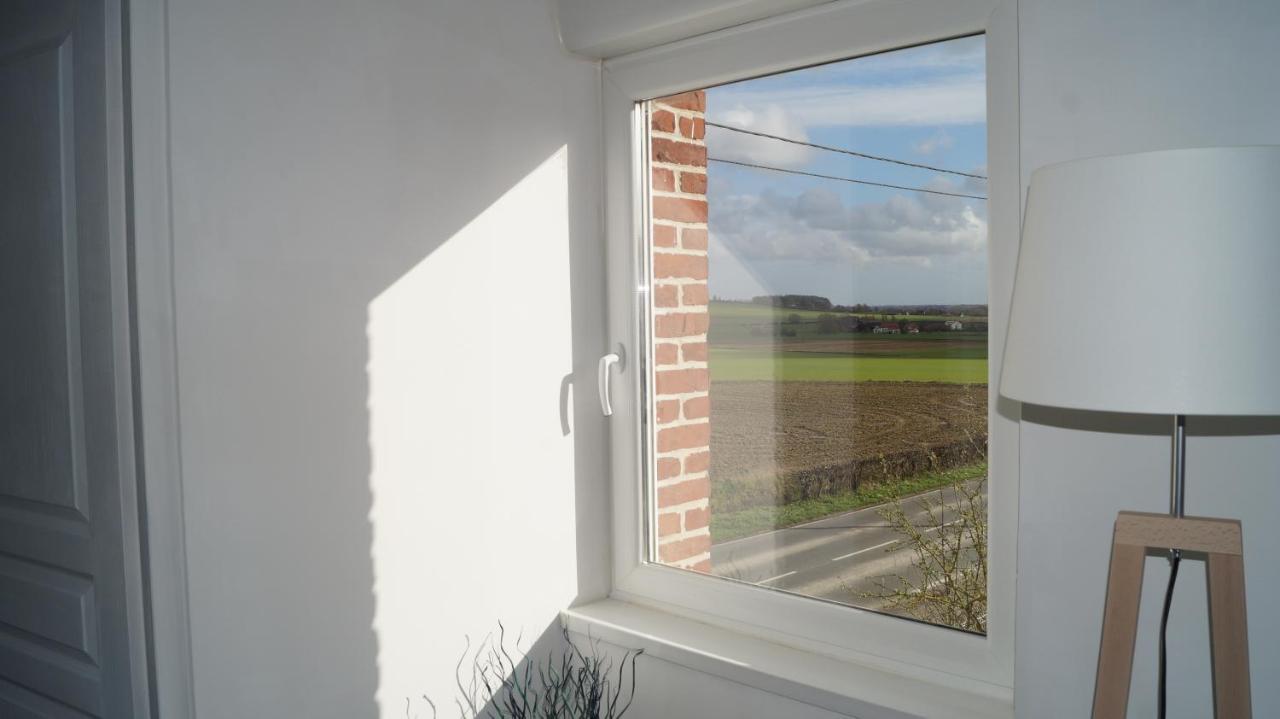 Sur La Route Des Monts Lägenhet Bailleul  Exteriör bild